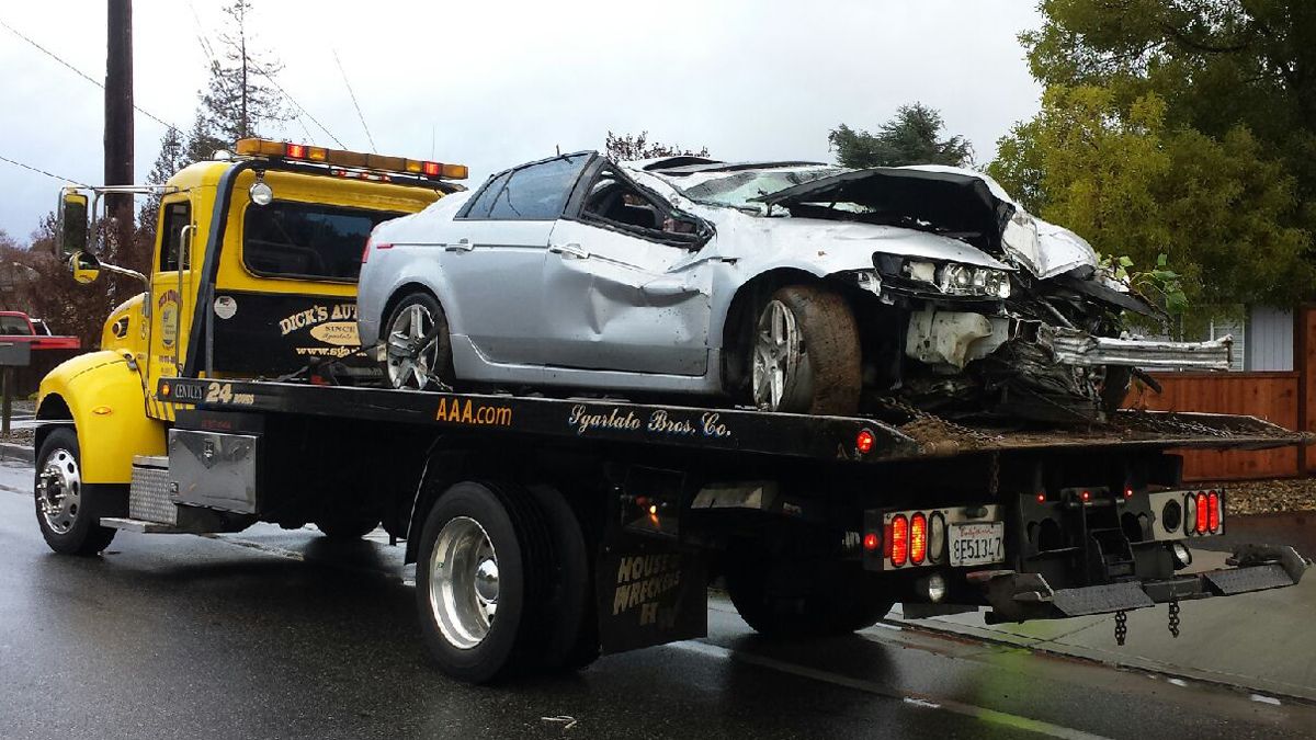 Safe car recovery after accidents